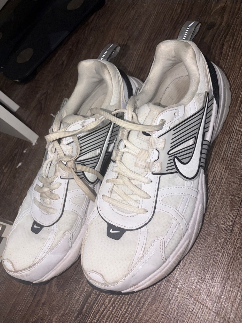 Nike Women’s White and Black Low-Top Sneakers